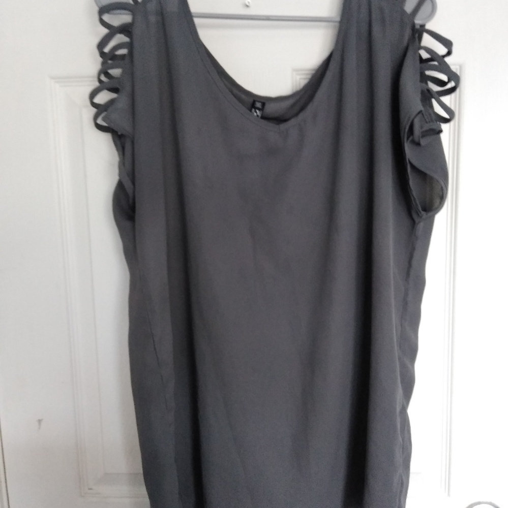 Gray top